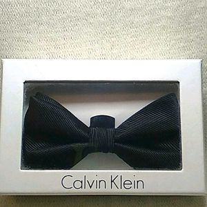 Nwt Calvin Klein Black Bow Tie!!!! 23"
